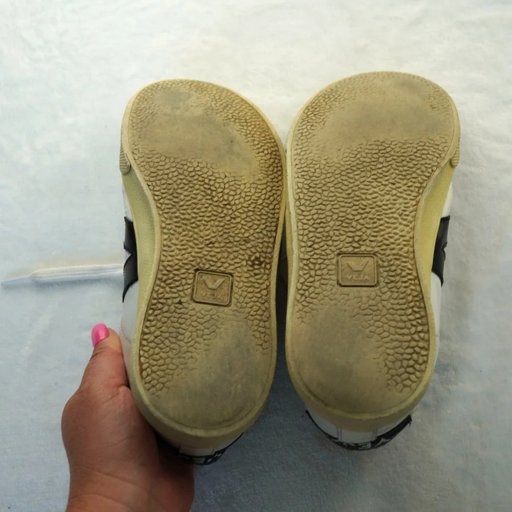 Veja brand model